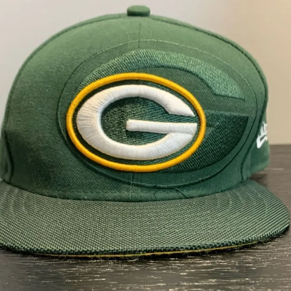NWOT Green bay packer hat sz 6 1/2
